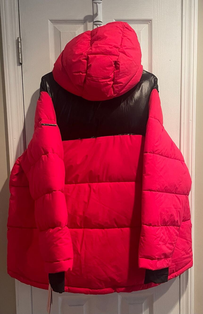 BCBGeneration red/black puffer jacket, C9